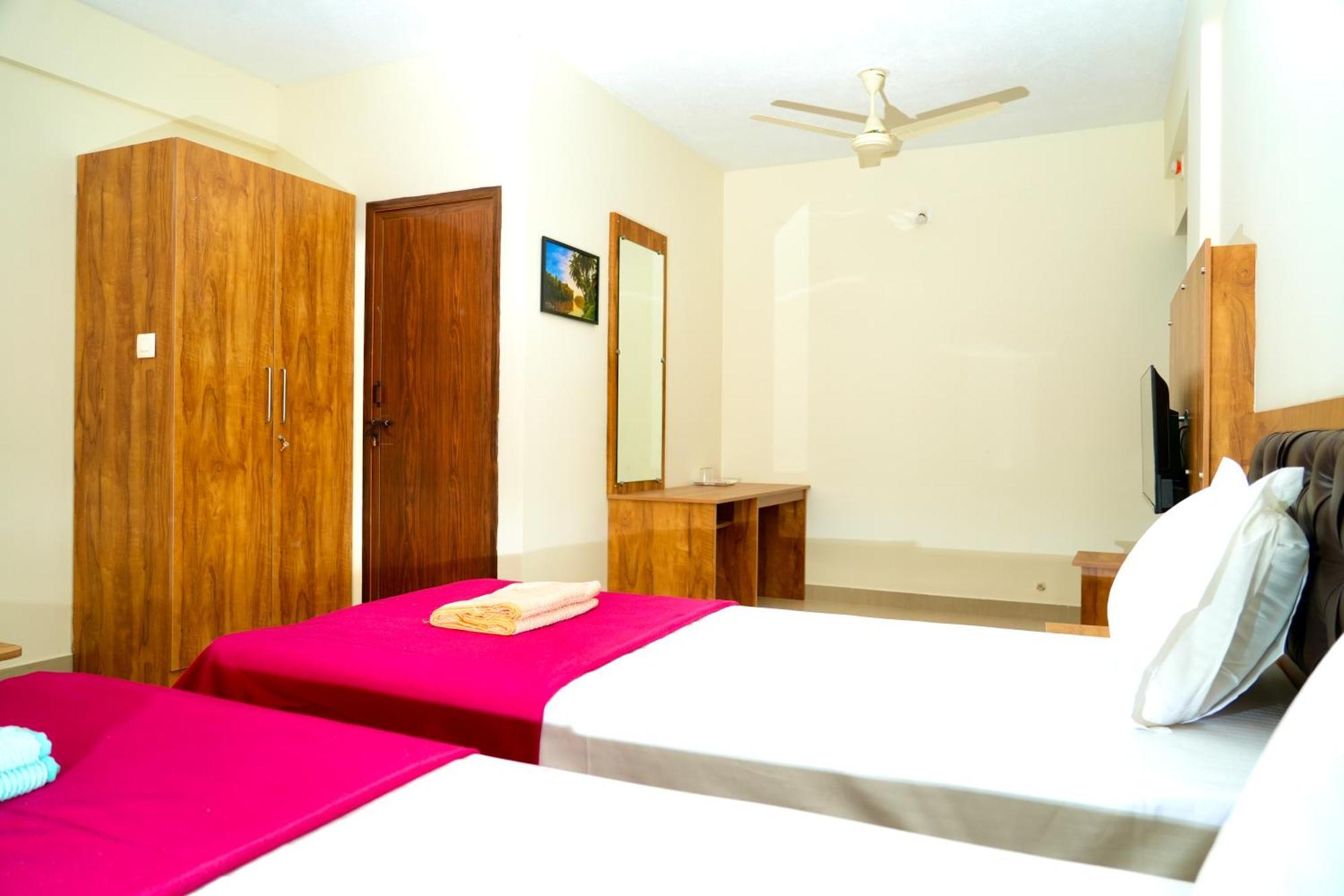 Shree Swarna Comforts Udupi Buitenkant foto